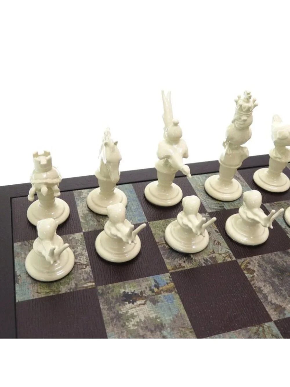 Gucci Chess Board GG Supreme Beige Game 0019